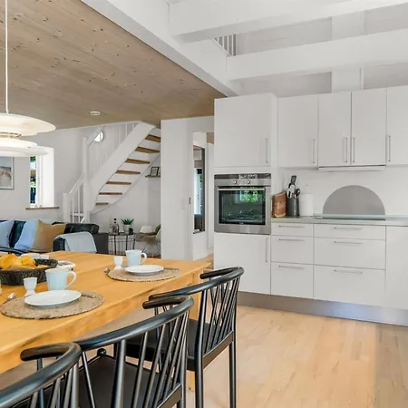 Stanko - 300m From The Sea By Interhome *